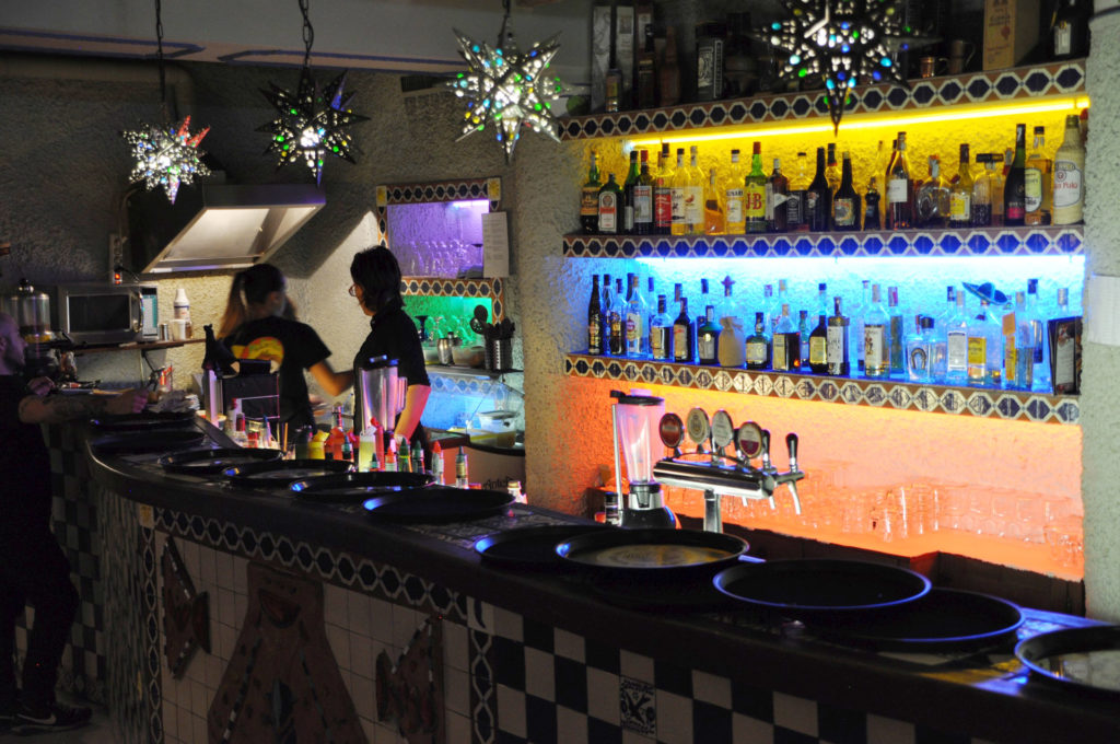 Bar